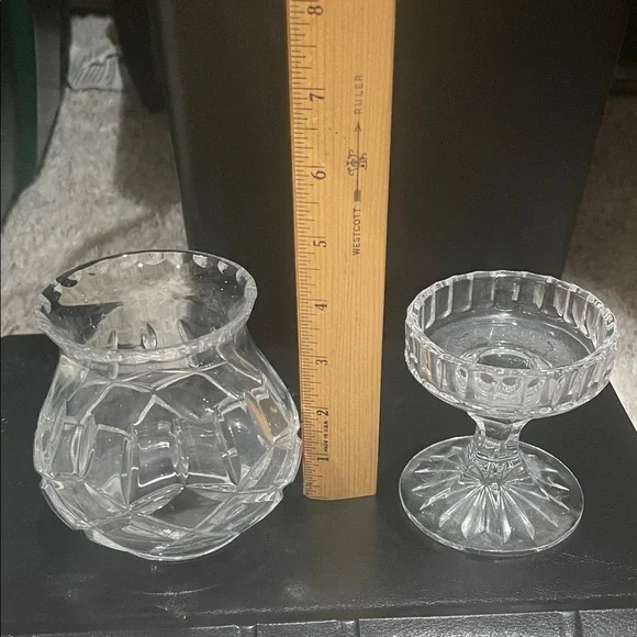 Elegant Crystal Vase - Picture 4 of 4